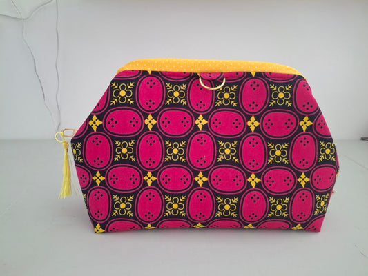 TROUSSE DE TOILLETTE